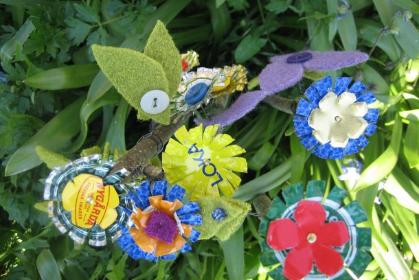 Blommor i plåt