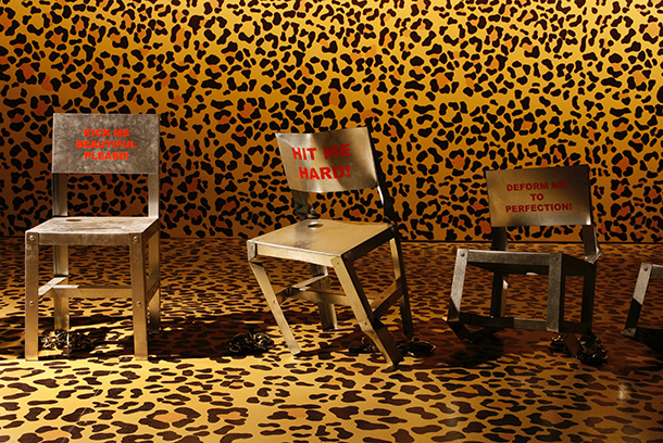 Bild från Tensta konsthall och Samirs projekt ”Ultravåldsdesign”. Tillsammans med ungdomar undersökte Samir skillnaden mellan kreativitet och vandalism.