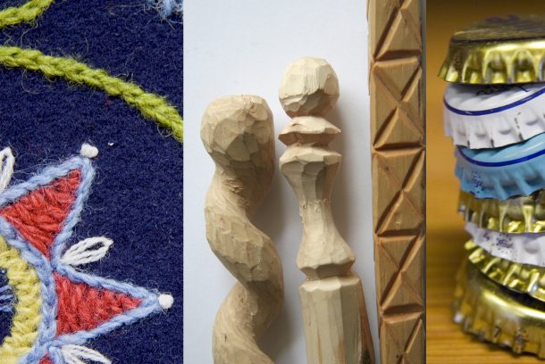 Yllebroderi, täljda föremål i färskt trä och kapsyler på hög.