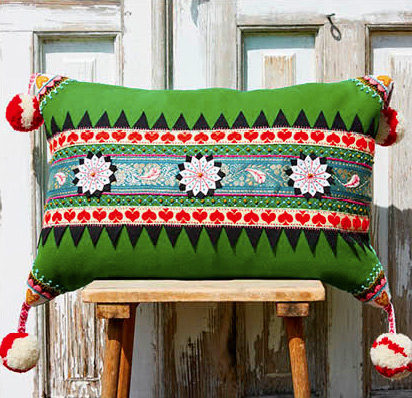 broderad kudde Karin Derland