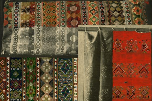 vävd textil i halvkrabba, collage