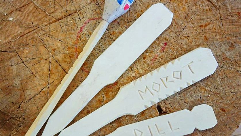 täljda planteringsstickor