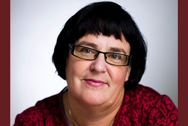 porträttbild av Carina Olsson, mottagare av SHR:s förtjänstmedalj 2022