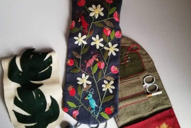 Broderad maschma påse